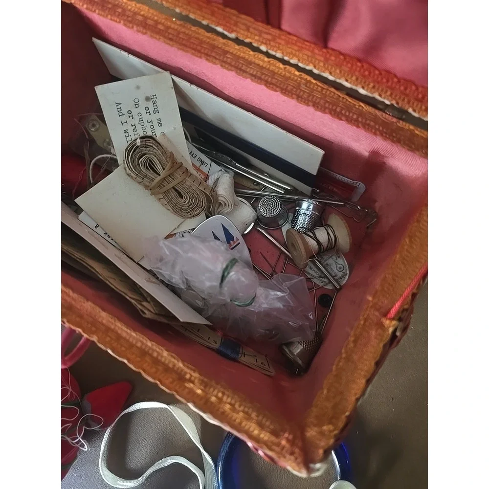 Vtg Red‎ blue White Woven Wicker Shabby Storage Sewing Basket with Accessories